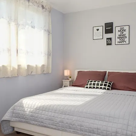 Mar Deluxe No 3 Трогир