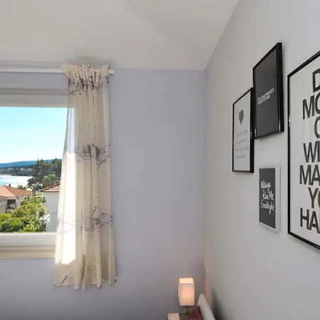 Mar Deluxe No 3 * Трогир